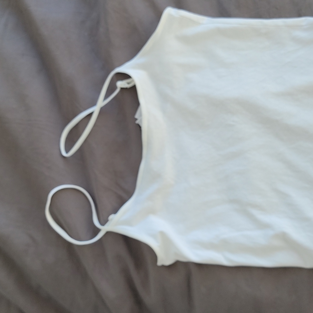 2/10$ Tank top - Picture 2 of 3
